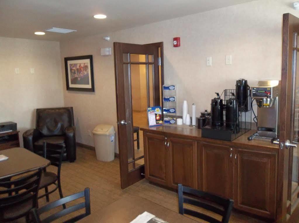 My Place Hotel-Dickinson, Nd Esterno foto