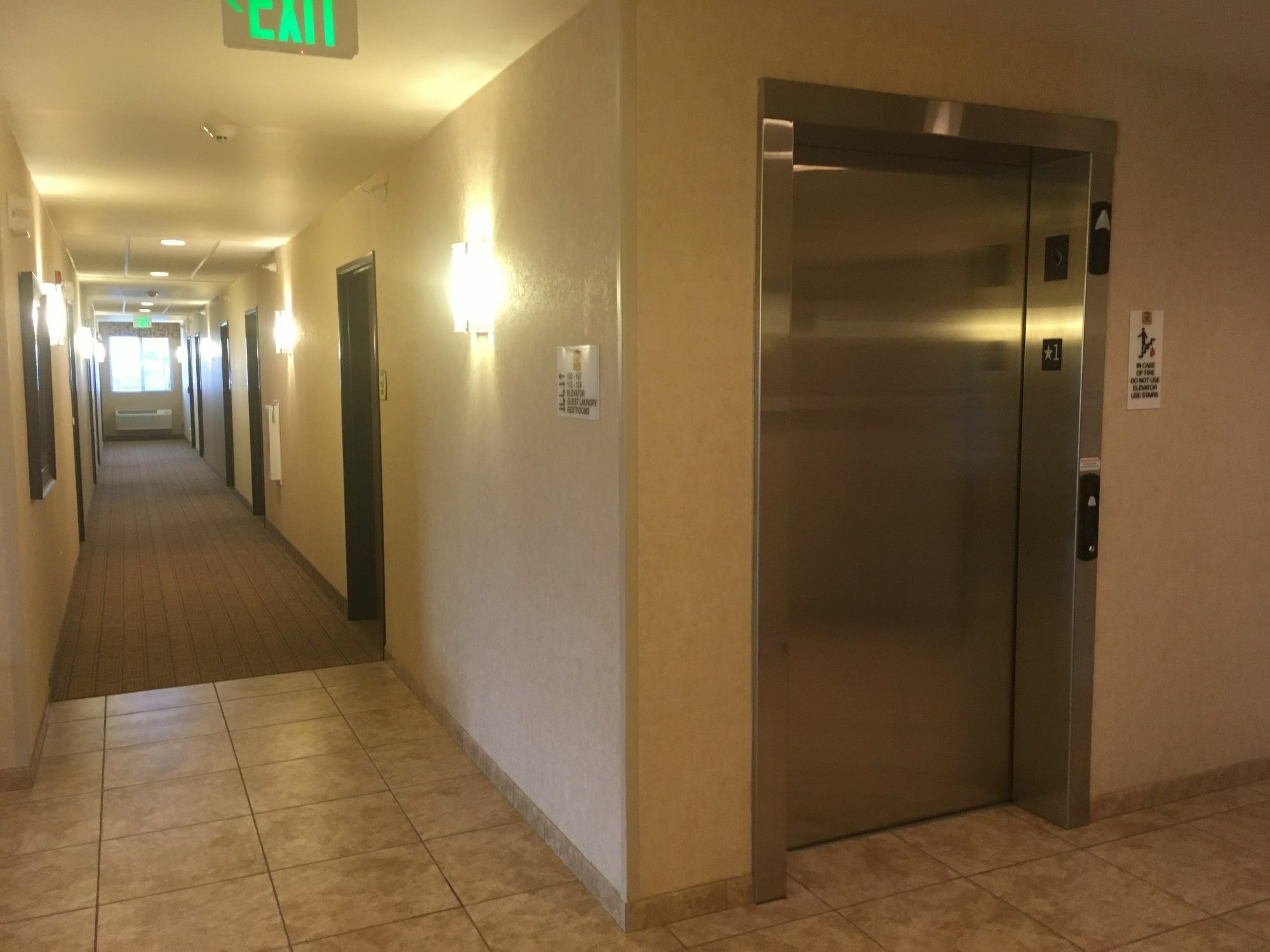 My Place Hotel-Dickinson, Nd Esterno foto